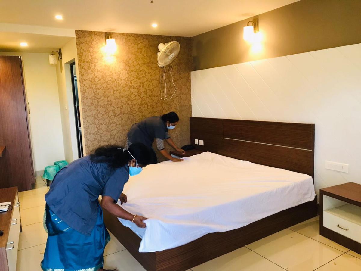 Wayanad Royal Crown Hotel Kalpetta Exterior photo